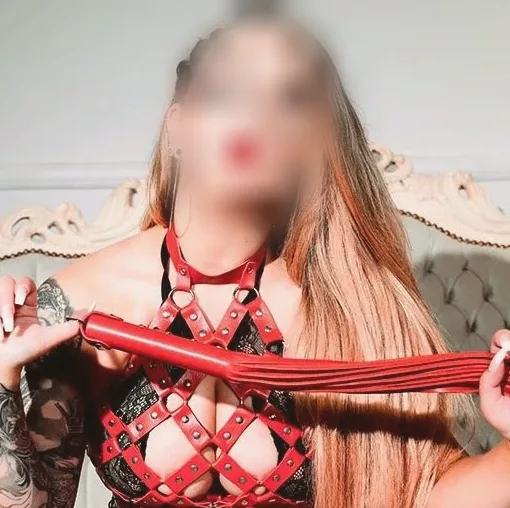 Carina, 36