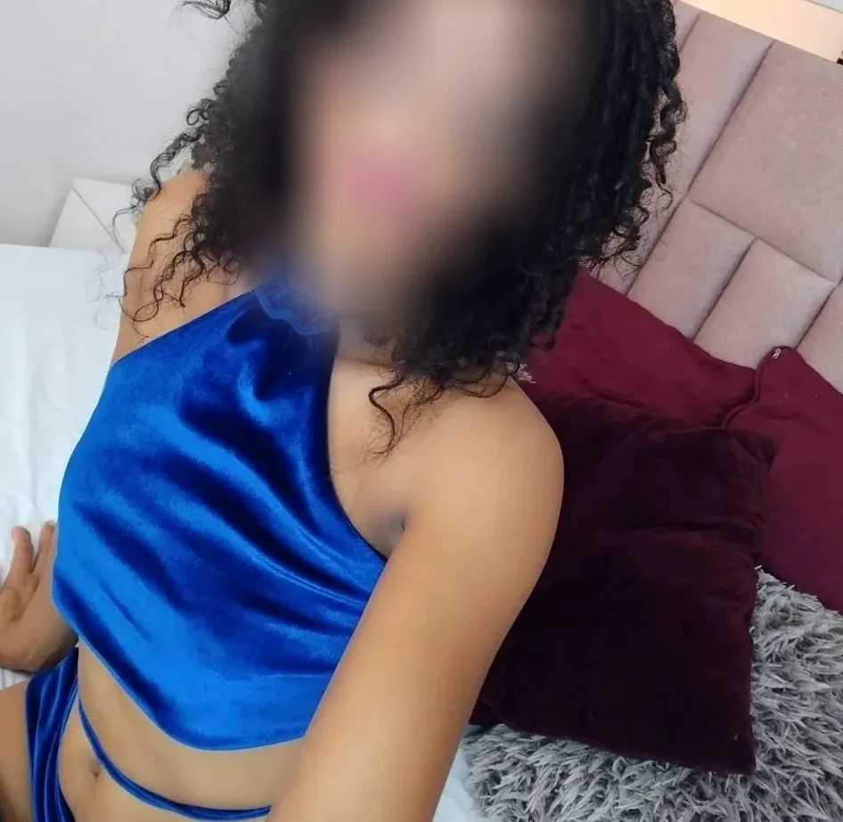 Helena, 28