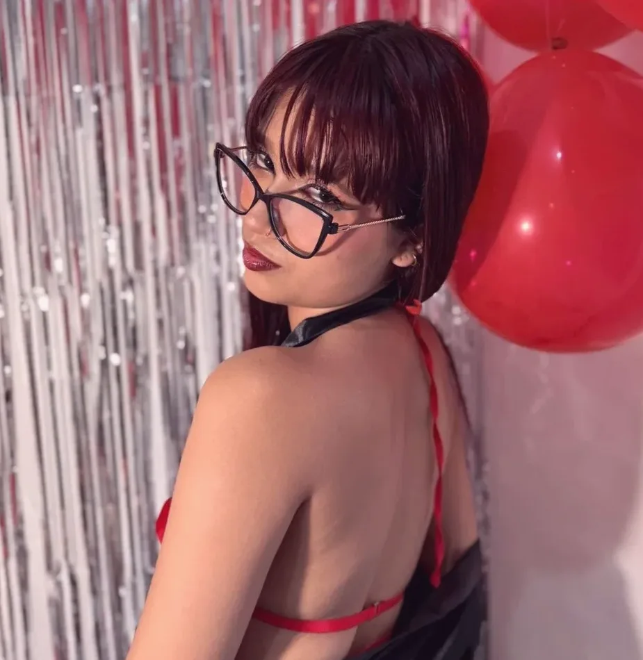 Isabell, 18