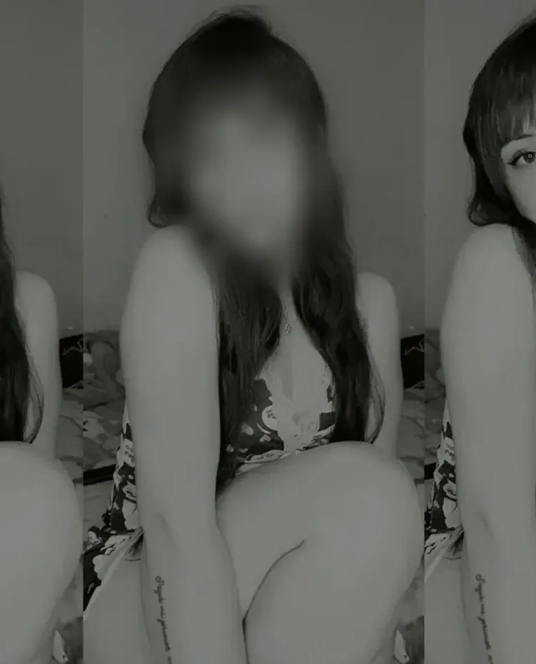 Julia, 23