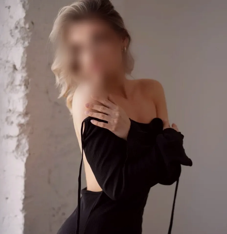 Kerstin, 25