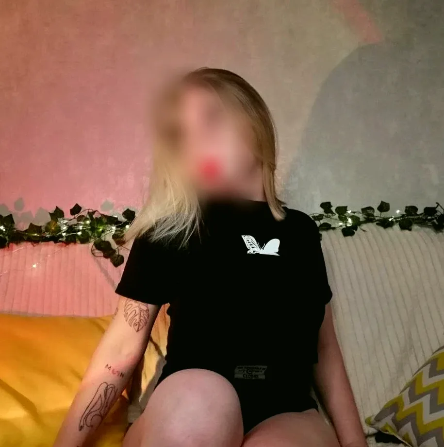 Luisa, 22