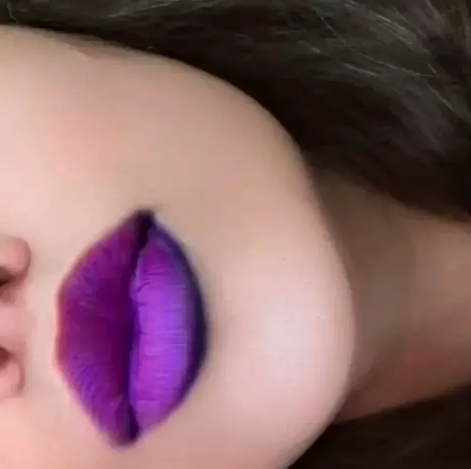 Mira, 26